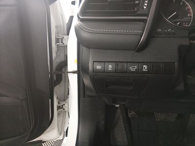 2023 Toyota Camry - Photo 13