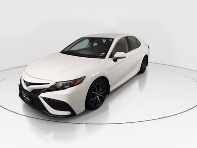 2023 Toyota Camry - Photo 3