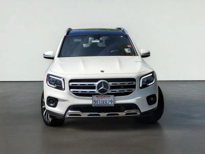 2023 Mercedes-Benz GLB — side profile view