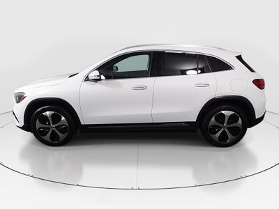 2025 Mercedes-Benz GLA - Photo 4