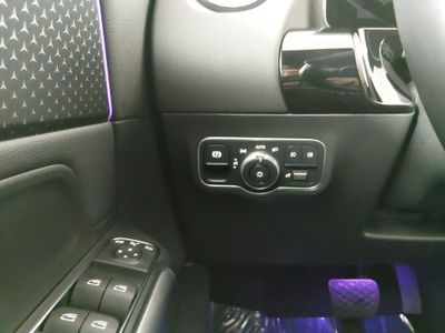 2025 Mercedes-Benz GLA - Photo 13