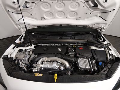 2025 Mercedes-Benz GLA - Photo 9