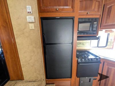 2010 Keystone RV Cougar - Photo 33