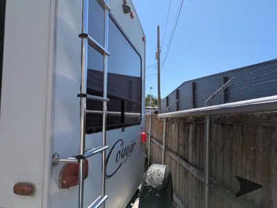 2010 Keystone RV Cougar - Photo 74