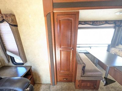 2010 Keystone RV Cougar - Photo 13