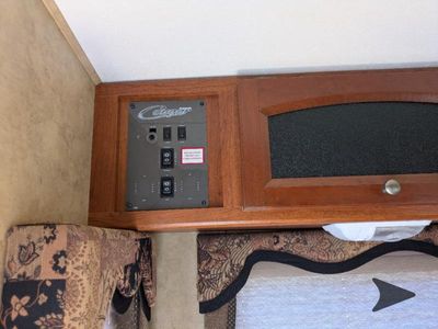 2010 Keystone RV Cougar - Photo 6