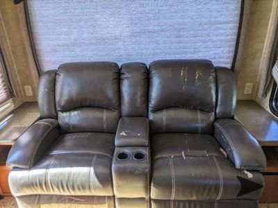 2010 Keystone RV Cougar - Photo 7