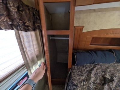 2010 Keystone RV Cougar - Photo 53
