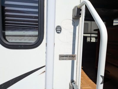 2010 Keystone RV Cougar - Photo 4
