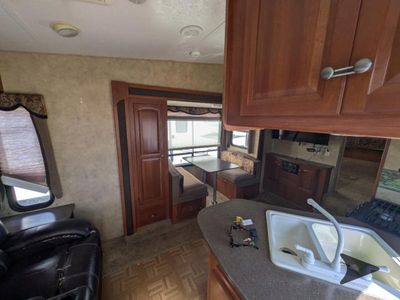 2010 Keystone RV Cougar - Photo 57