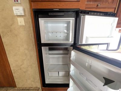 2010 Keystone RV Cougar - Photo 34