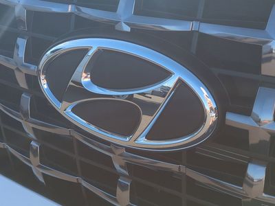 2026 Hyundai VENUE — photo 13 view