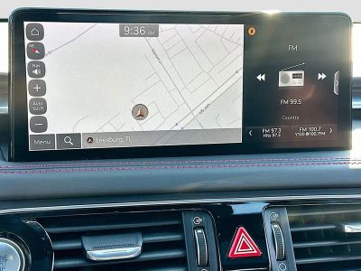 2023 Genesis G70 — photo 12 view