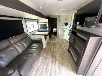 2026 Venture Stratus - Photo 9