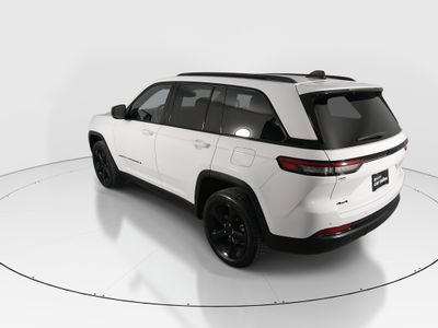2023 Jeep Grand Cherokee - Photo 5