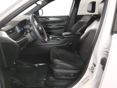2023 Jeep Grand Cherokee - Photo 21