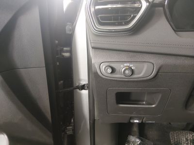 2025 Chevrolet Trailblazer - Photo 13