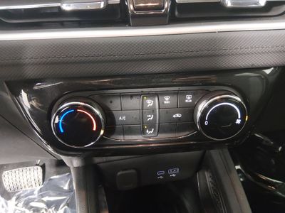 2025 Chevrolet Trailblazer - Photo 17
