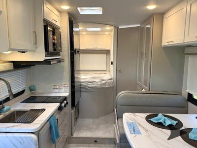 2026 Thor Motor Coach Quantum - Photo 8