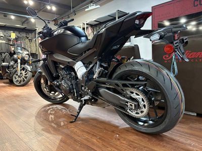 2025 Yamaha MT-09 - Photo 3