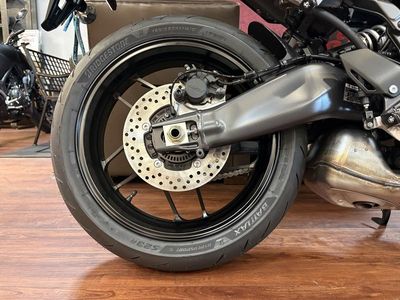 2025 Yamaha MT-09 - Photo 14