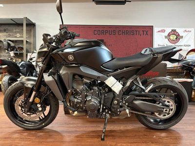 2025 Yamaha MT-09 - Photo 6