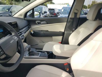 2026 Kia Sportage — photo 8 view