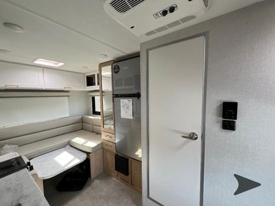2026 Thor Motor Coach Chateau - Photo 14