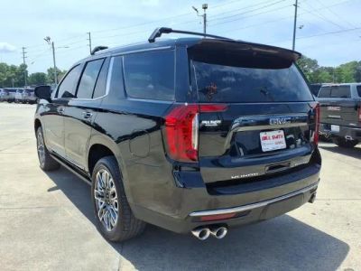 2024 GMC Yukon — detail view