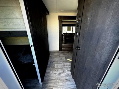 2026 Venture RV Sienna - Photo 4