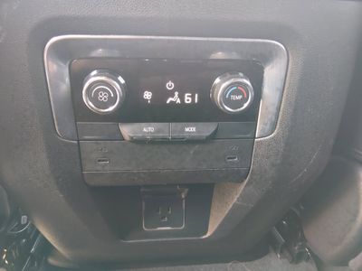 2025 Chevrolet Tahoe - Photo 22
