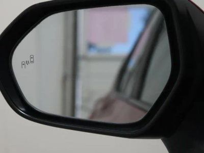 2025 Toyota Camry FWD - Photo 21