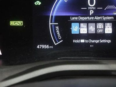 2025 Toyota Camry FWD - Photo 39