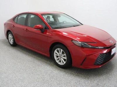 2025 Toyota Camry FWD - Photo 4