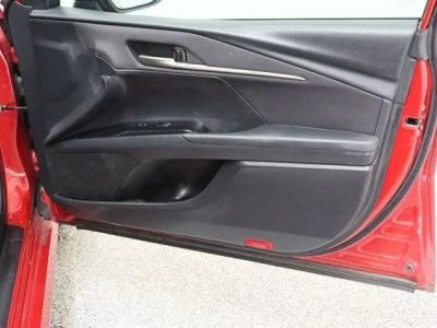 2025 Toyota Camry FWD - Photo 34