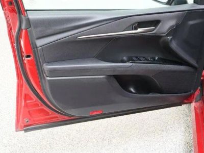 2025 Toyota Camry FWD - Photo 12