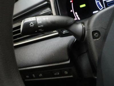 2025 Toyota Camry FWD - Photo 24
