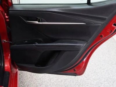 2025 Toyota Camry FWD - Photo 32
