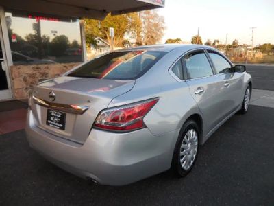 2015 Nissan Altima - Photo 3