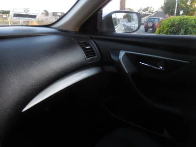 2015 Nissan Altima - Photo 20