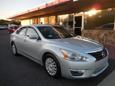 2015 Nissan Altima - Photo 1