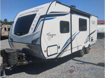 2022 Coachmen RV Freedom Express Ultra Lite - Photo 4