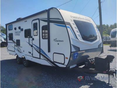 2022 Coachmen RV Freedom Express Ultra Lite - Photo 2