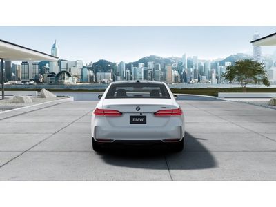 2026 BMW i5 - Photo 5