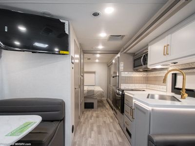 2026 Thor Motor Coach Windsport - Photo 11