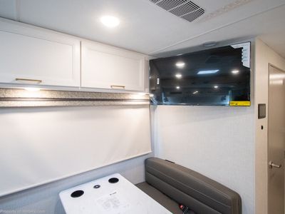 2026 Thor Motor Coach Windsport - Photo 10