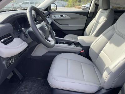2026 Ford Explorer — photo 15 view