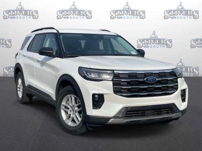 2026 Ford Explorer Active in White — front three-quarter view