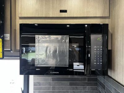 2026 Grand Design LINEAGE SERIES F - Photo 8