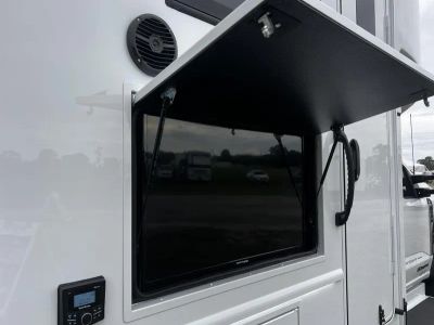 2026 Grand Design LINEAGE SERIES F - Photo 31